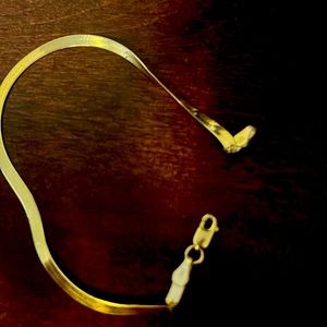 GOLD (stamped) Herringbone bracelet 7” (broken & twisted)